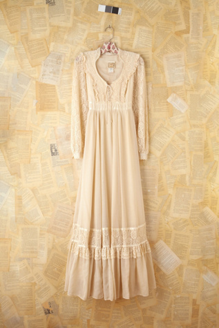 Free People Vintage 1970s Gunne Sax Creme Dress in Vintage-Dresses