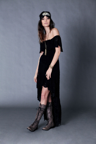 Flourish of Lace Maxi
