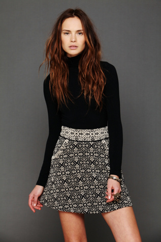 Solid Seamless Turtleneck