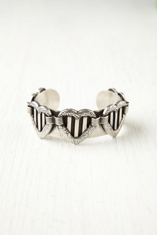 Queen Of Hearts Cuff