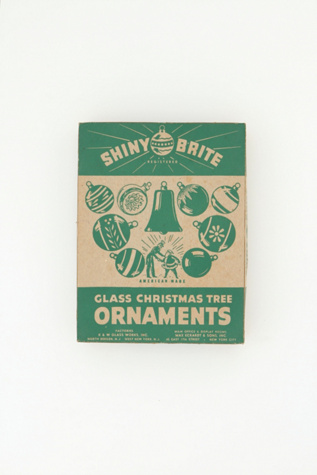 Vintage Set of Assorted Ornaments in vintage-loves-objects