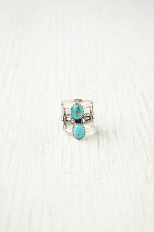 Coyote Finger Cuff