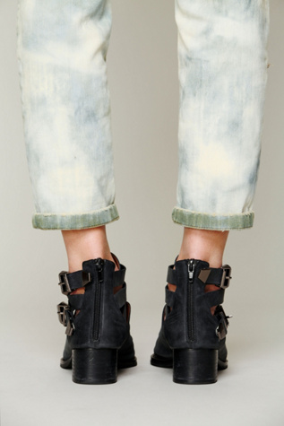 Black Distressed