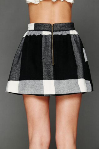 Black / White
