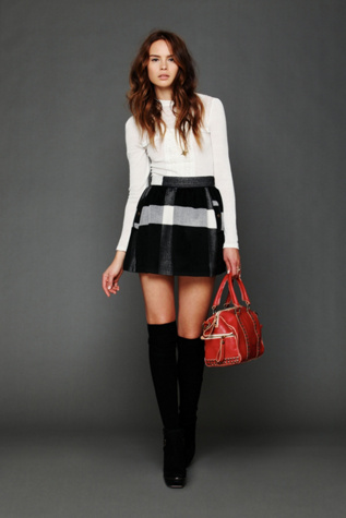 Black / White
