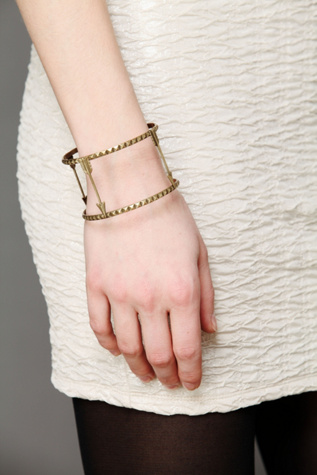 Arrow Cuff
