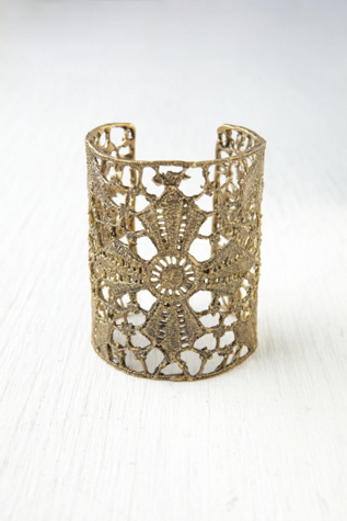 Maltese Lace Cross Cuff
