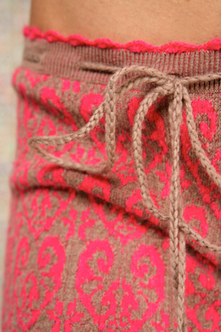 Coral/Taupe