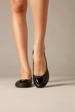 Haley Diamond Flat