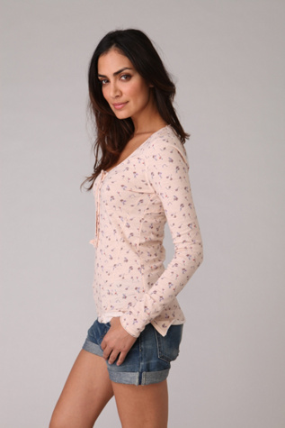 NEW WE THE FREE PEOPLE Ditsy Daytripper LaceTrimmed Floral HENLEY Top 